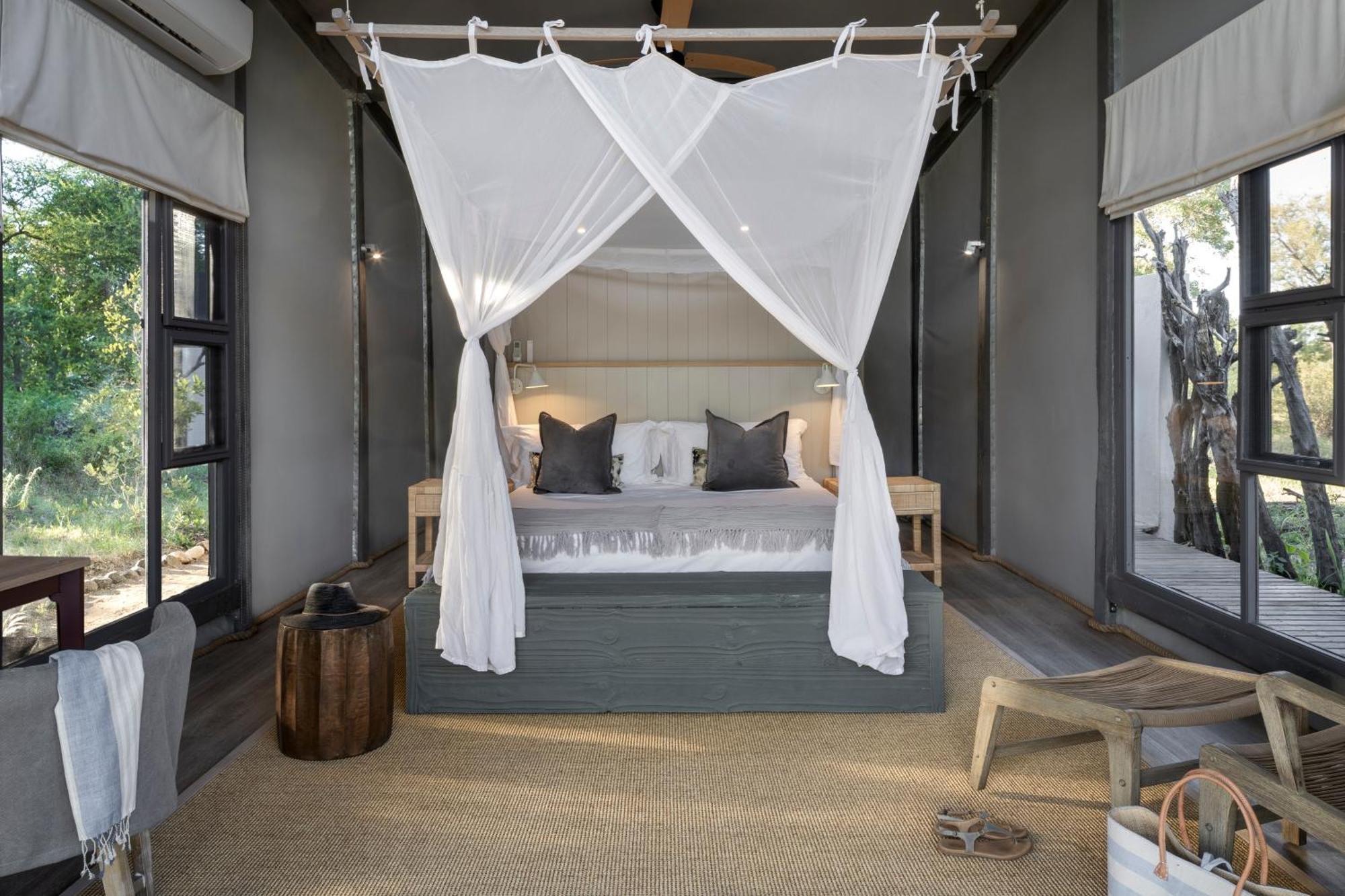 Simbavati River Lodge Timbavati Game Reserve Exterior photo