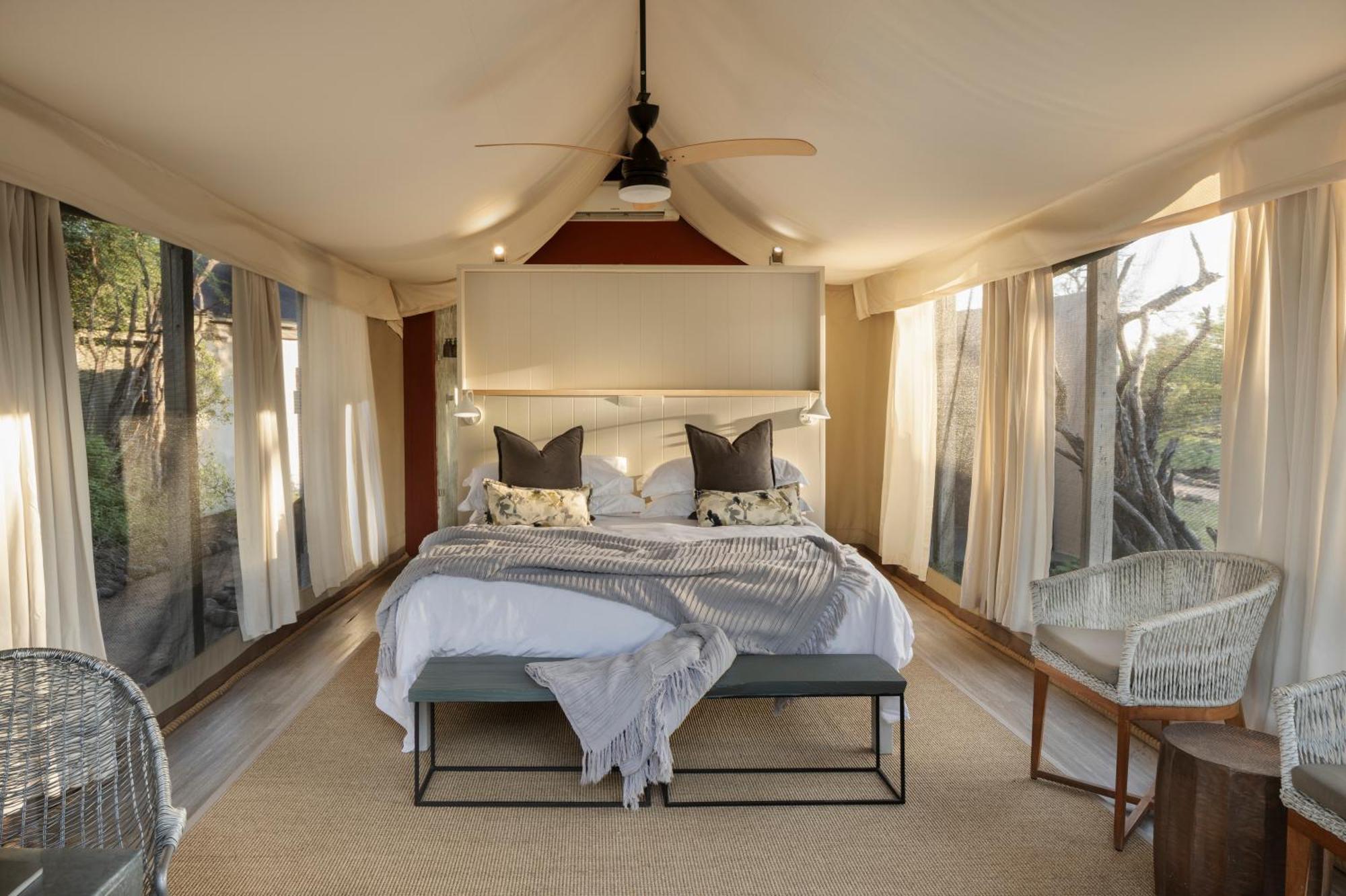 Simbavati River Lodge Timbavati Game Reserve Exterior photo
