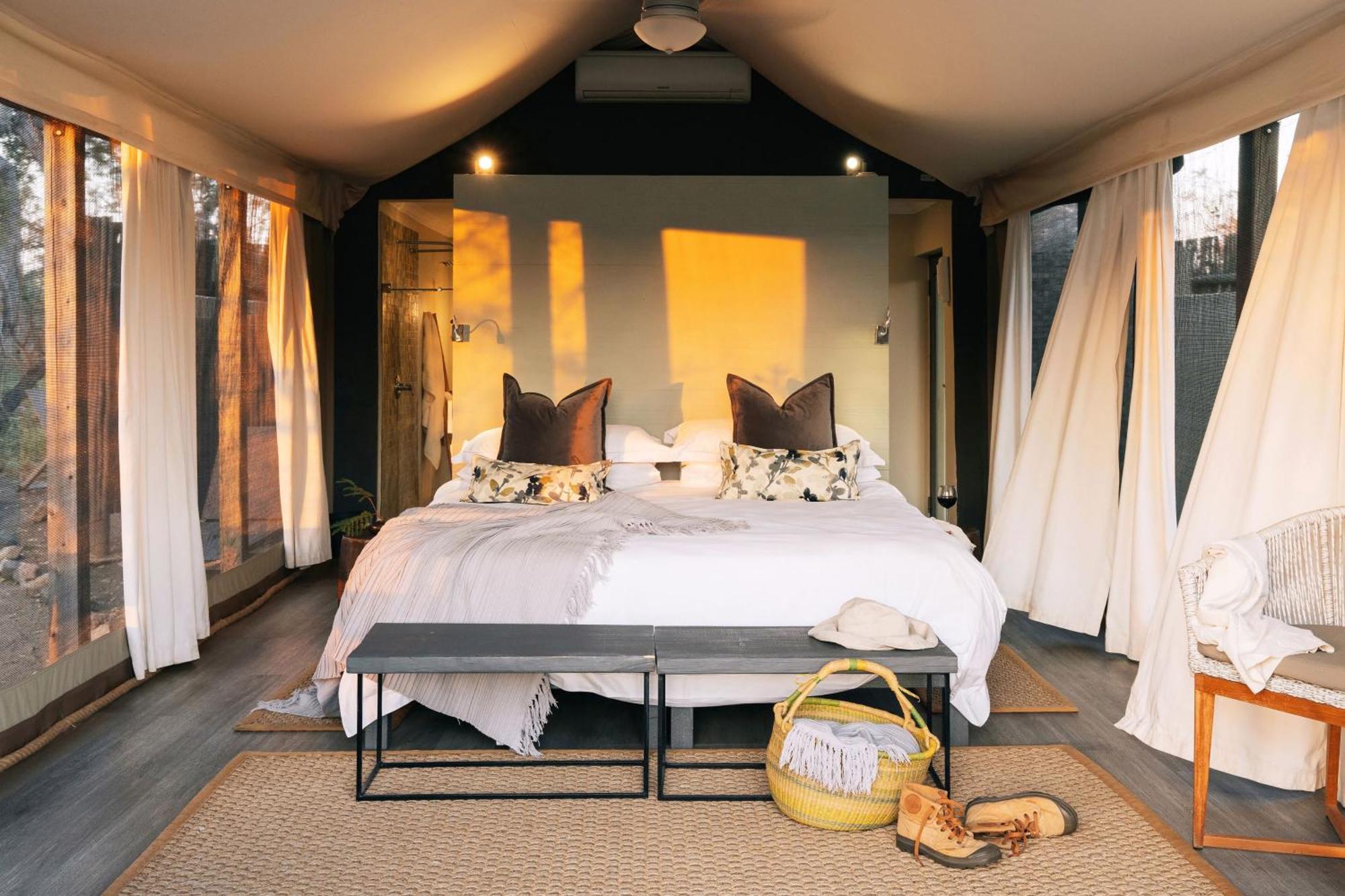 Simbavati River Lodge Timbavati Game Reserve Exterior photo